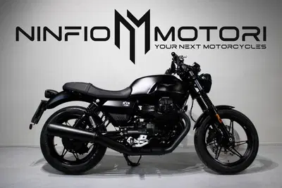 Moto Guzzi V7 Stone (2021 - 24) usata