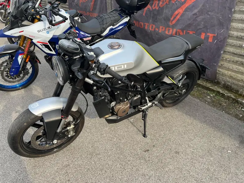 Husqvarna Vitpilen 701 (2018 - 19) (2)