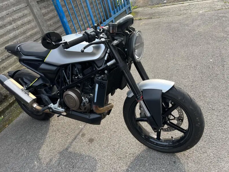 Husqvarna Vitpilen 701 (2018 - 19) (3)