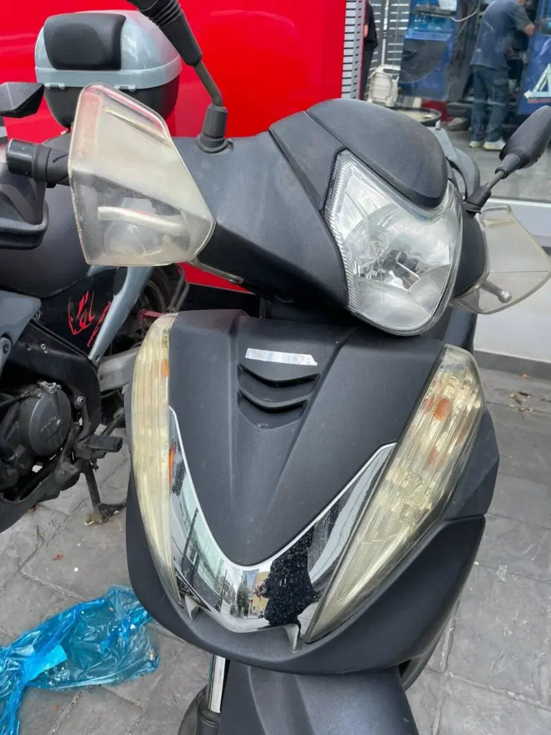 Honda SH 300 i (2011 - 14) (4)