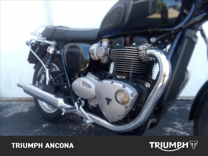Triumph Bonneville T120 (2021 - 25) (6)