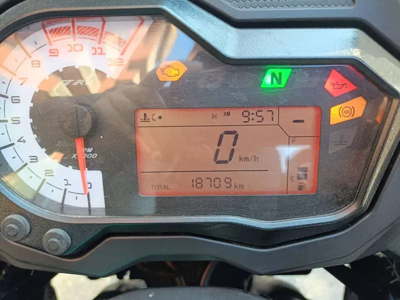 Benelli TRK 502 (2021 - 25) (3)