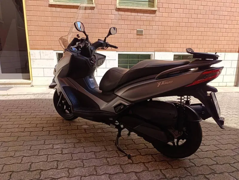 Kymco X-Town 300i ABS (2016 - 20) (6)