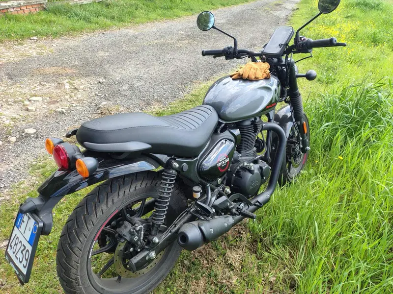Royal Enfield HNTR 350 (2022 - 26) (3)