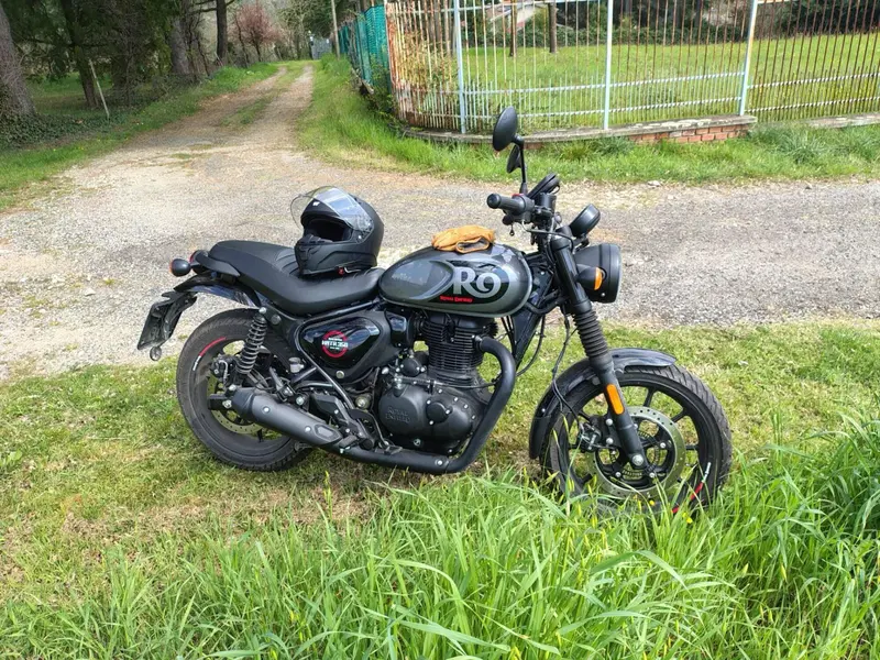 Royal Enfield HNTR 350 (2022 - 26) (7)