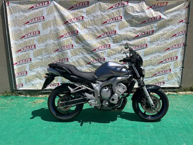 Yamaha FZ6 (2004 - 07)