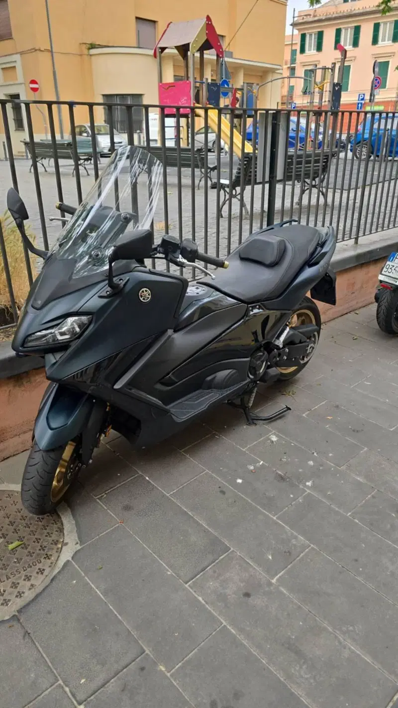 Yamaha T-Max 560 Tech Max (2022 - 24)