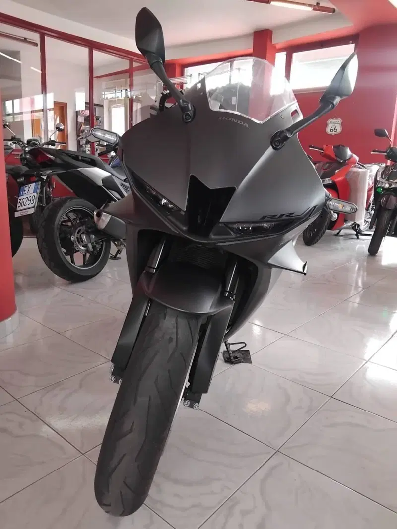Honda CBR 600 RR (2024 - 26) (2)