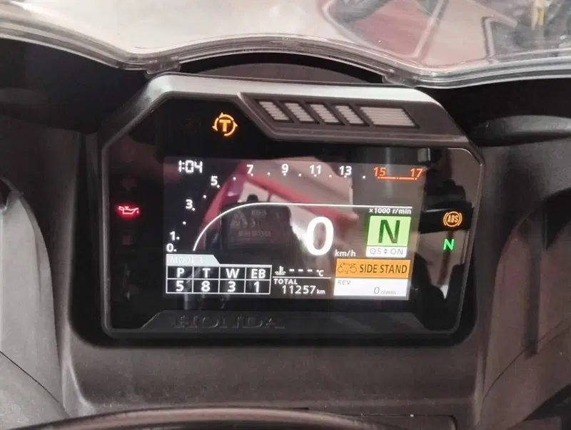 Honda CBR 600 RR (2024 - 26) (6)