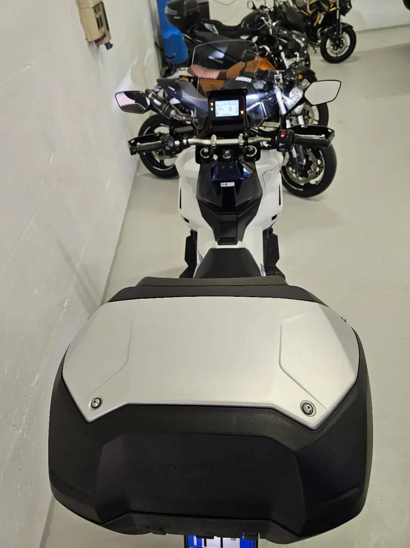 Honda X-ADV 750 Special Edition (2026) (6)