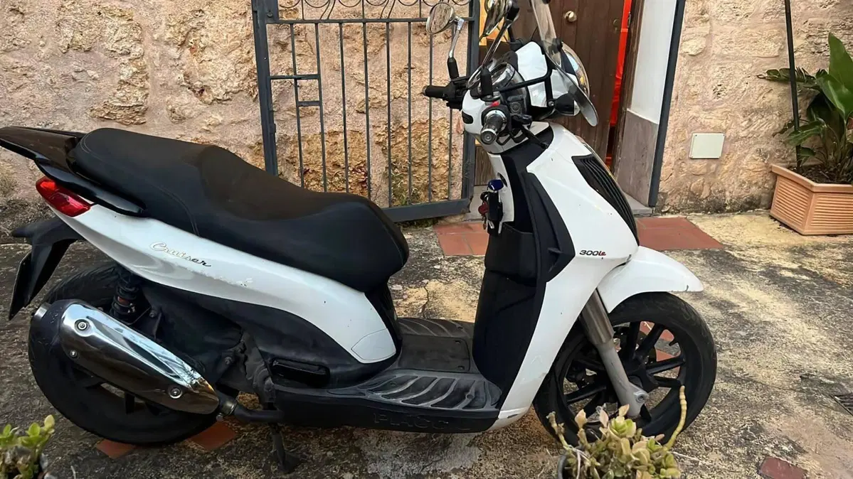 Piaggio Carnaby Cruiser 300 (2008 - 13)