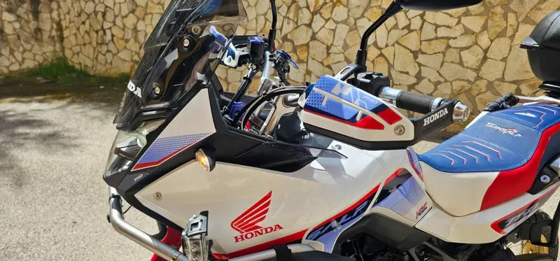 Honda Transalp XL750 (2023 - 24) (9)