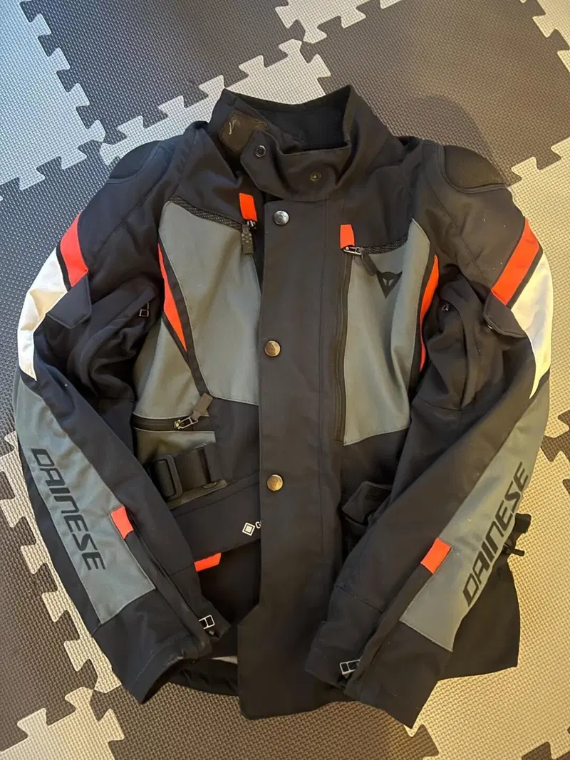 Giacca Dainese CARVE MASTER 3 tg46 completa di pro
