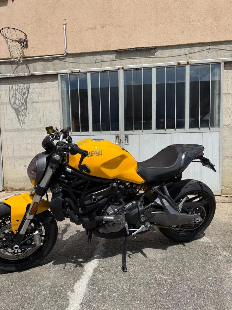 Ducati Monster 821 (2018 - 20) (2)