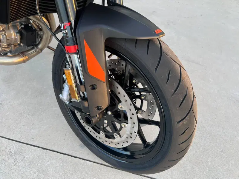 KTM 790 Duke (2025 - 26) (3)