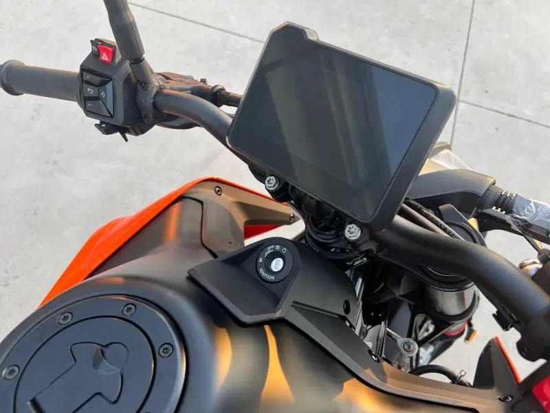 KTM 790 Duke (2025 - 26) (5)