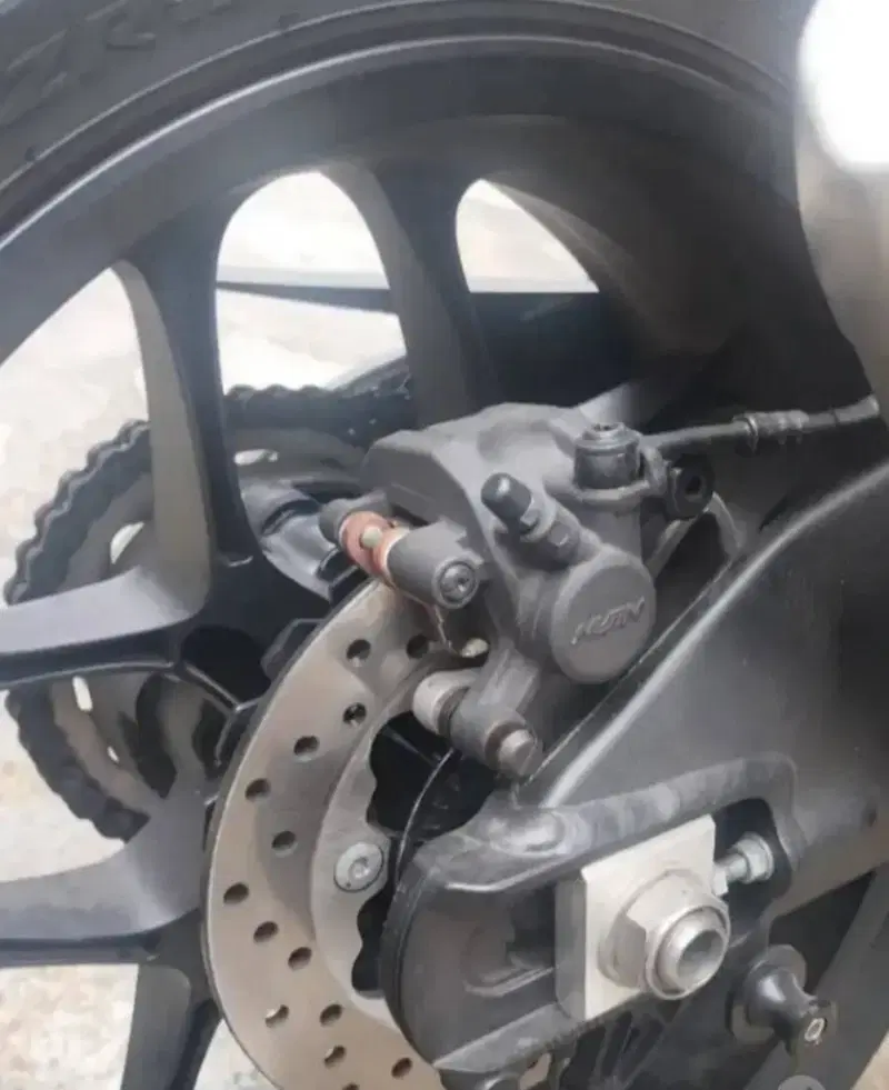 Yamaha YZF R1 (2020 - 25) (2)