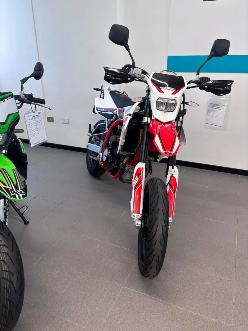 Swm SM 125 R (2022 - 24) (3)