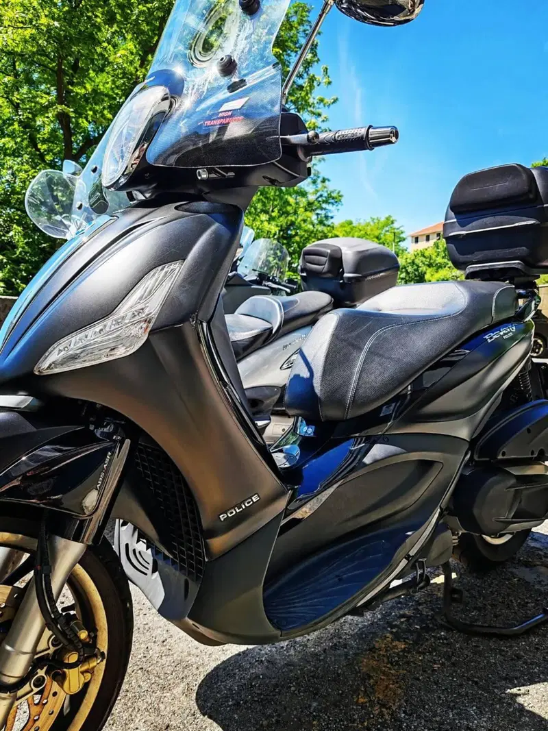 Piaggio Beverly 350 Police ABS-ASR (2018 - 20) (4)