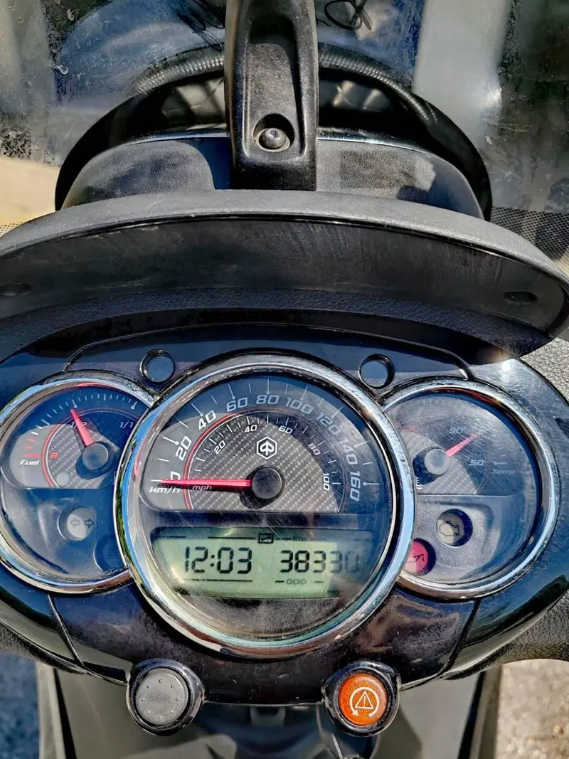 Piaggio Beverly 350 Police ABS-ASR (2018 - 20) (5)