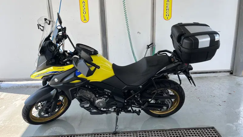 Suzuki V-Strom 650XT (2021 - 25) (2)