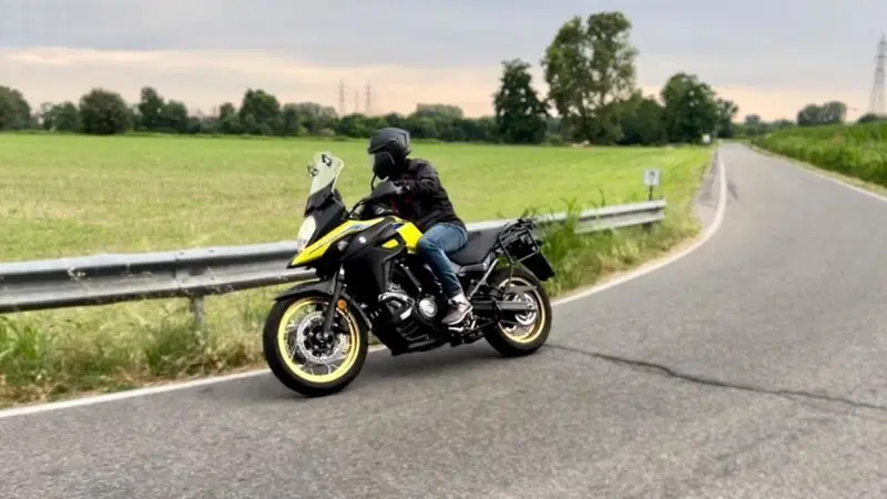 Suzuki V-Strom 650XT (2021 - 25) (4)