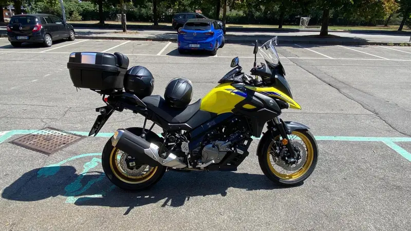 Suzuki V-Strom 650XT (2021 - 25) (9)