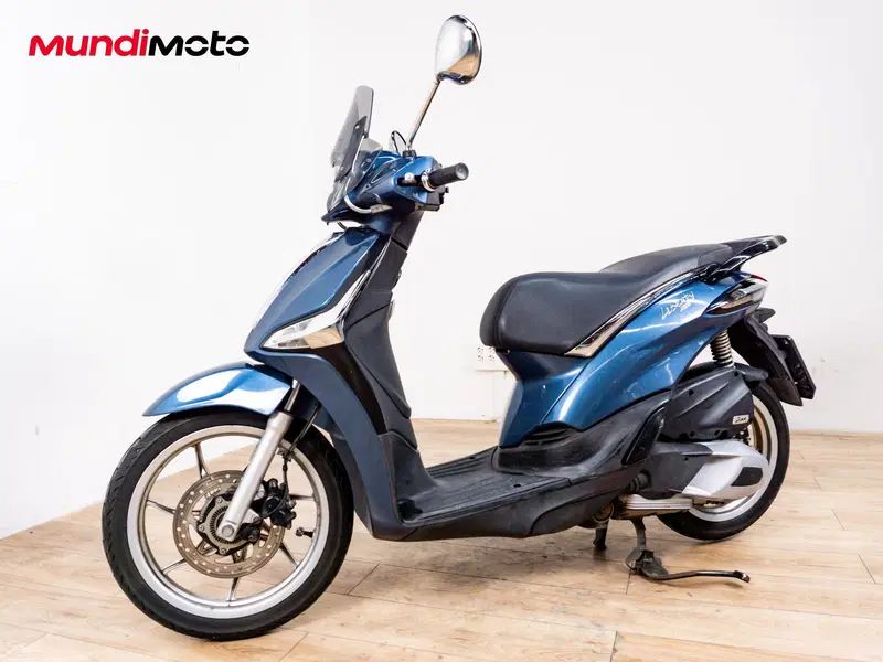 Piaggio Liberty 125 S i-get ABS (2016) (6)