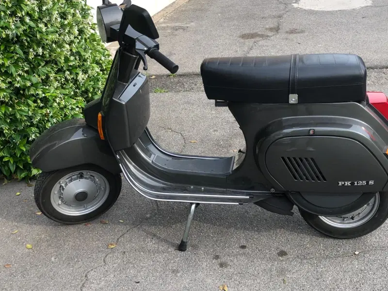 Piaggio Vespa 125 PK S (3)