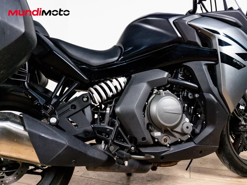 CFMOTO 650GT (2021 - 26) (4)