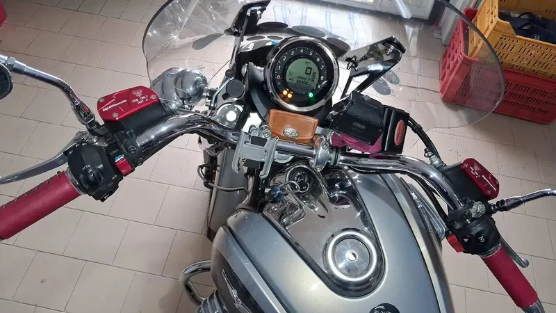 Moto Guzzi California 1400 Touring SE (2015 - 16) (7)
