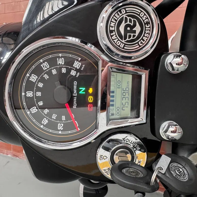 Royal Enfield Classic 350 (2021 - 26) (7)