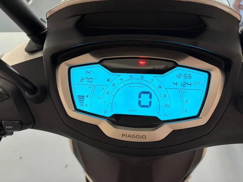 Piaggio Beverly 300 ABS-ASR (2021 - 25) (3)