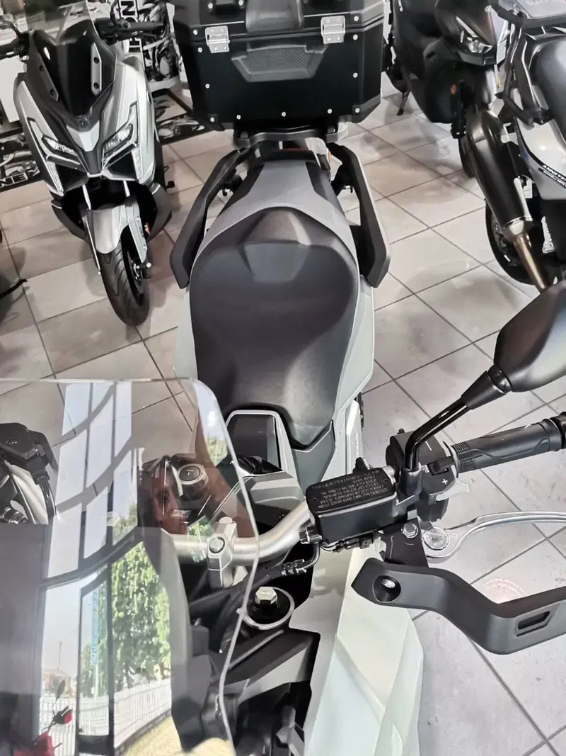 Honda X-ADV 750 (2025 - 26) (3)