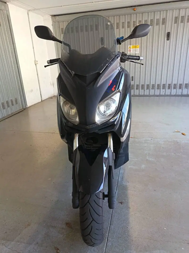 Yamaha X-Max 250 (2010 - 13) (3)