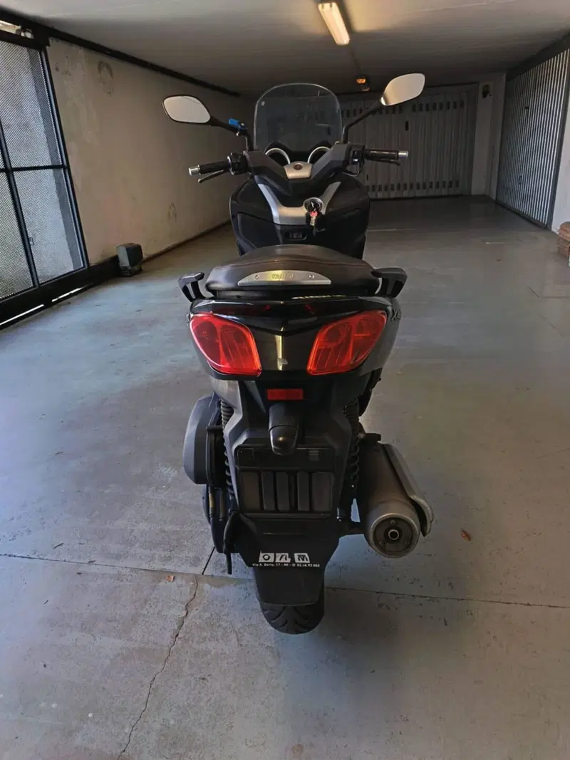 Yamaha X-Max 250 (2010 - 13) (4)