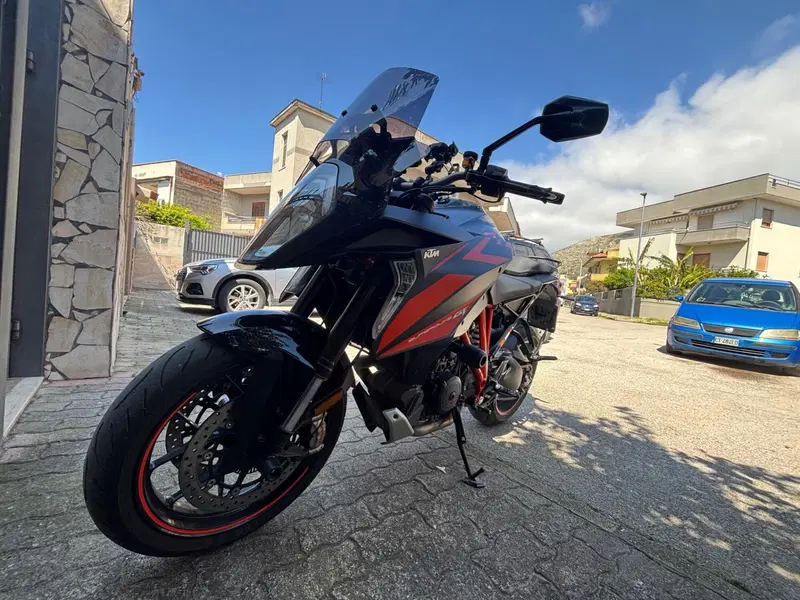 KTM 1290 Super Duke GT ABS (2016 - 18) (3)