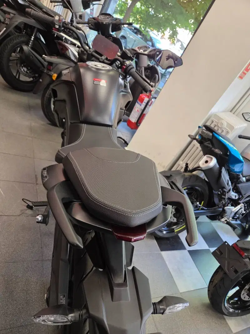 Voge Brivido 125S (2026) (4)