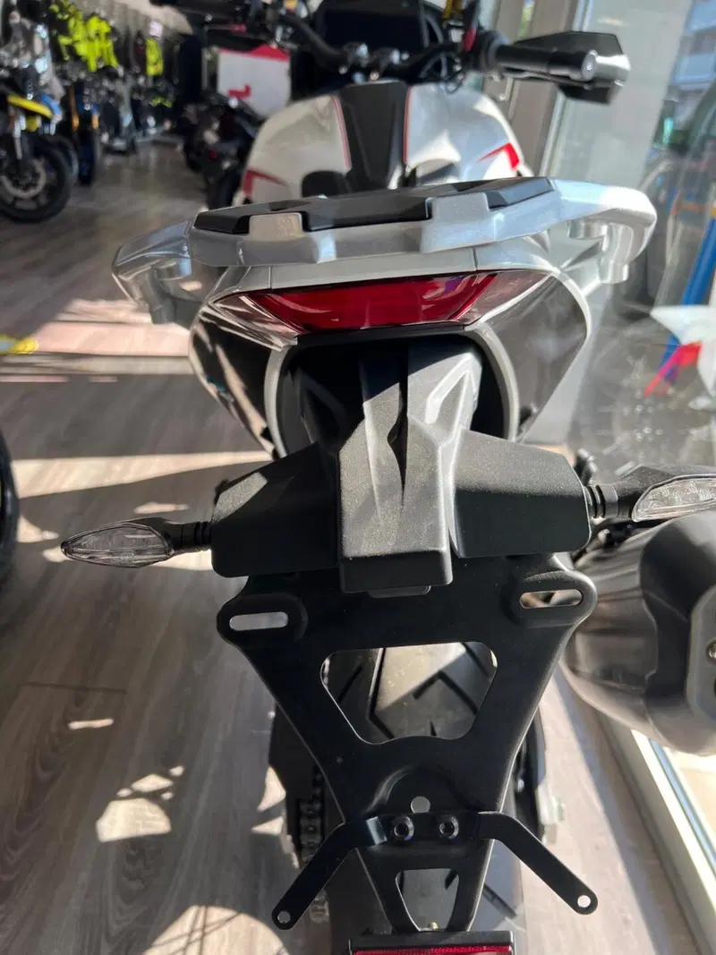Moto Morini X-Cape 1200 (2026) (7)