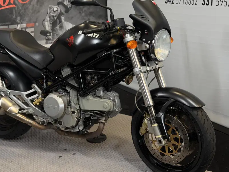 Ducati Monster 620 I.E. Dark (2002) (2)