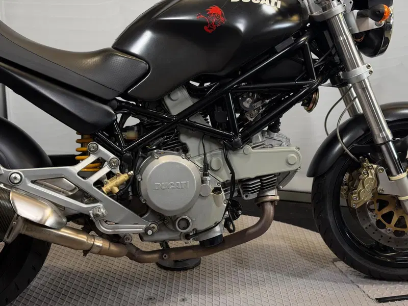 Ducati Monster 620 I.E. Dark (2002) (4)