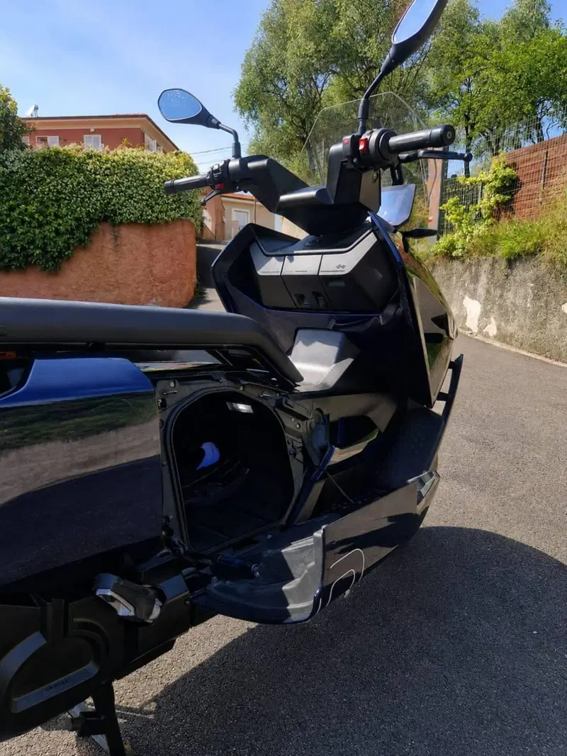 Bmw CE 04 (2021 - 25) (5)