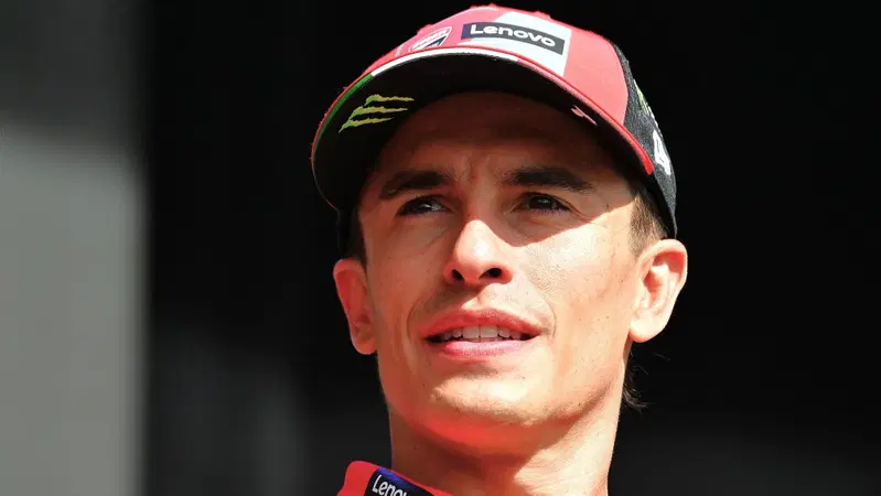 MotoGP 2026. GP di Francia. Le prime parole di Marc M&aacute;rquez dopo l'highside: "Non avevo detto niente, ma devo ri-operarmi alla spalla destra" [VIDEO]