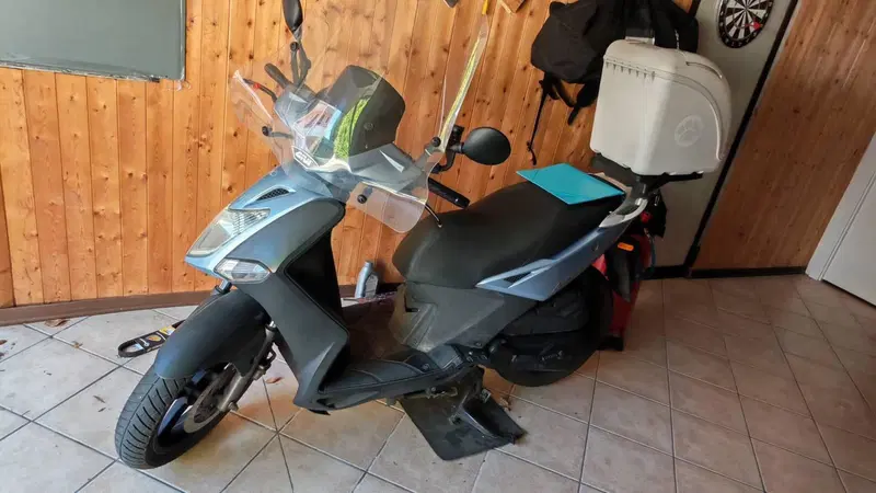 Kymco Agility 150 R16 (3)