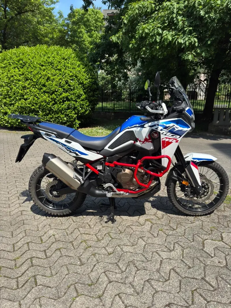 Honda Africa Twin CRF 1100L ES (2024 - 26) (2)