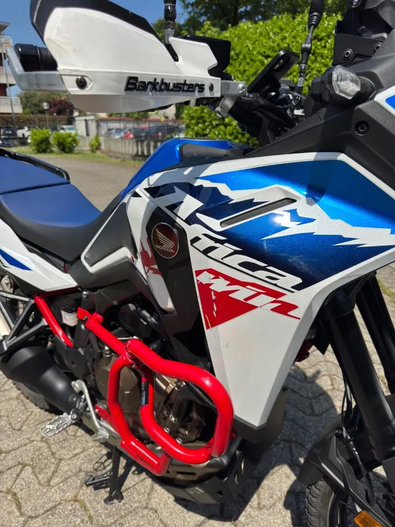 Honda Africa Twin CRF 1100L ES (2024 - 26) (3)