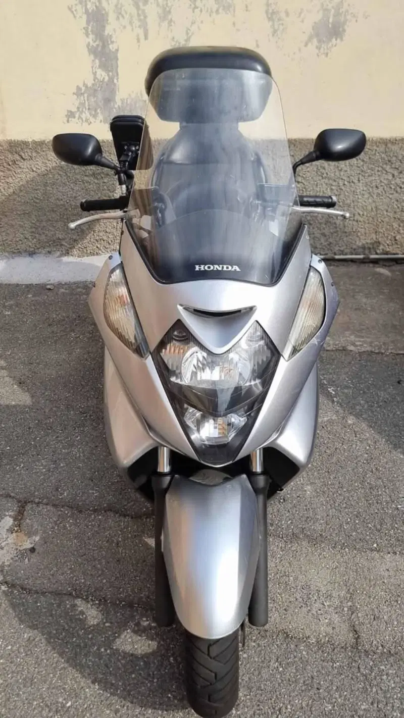 Honda Silver Wing 400 (2006 - 09) (2)