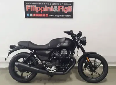 Moto Guzzi V7 Stone (2025 - 26) nuova