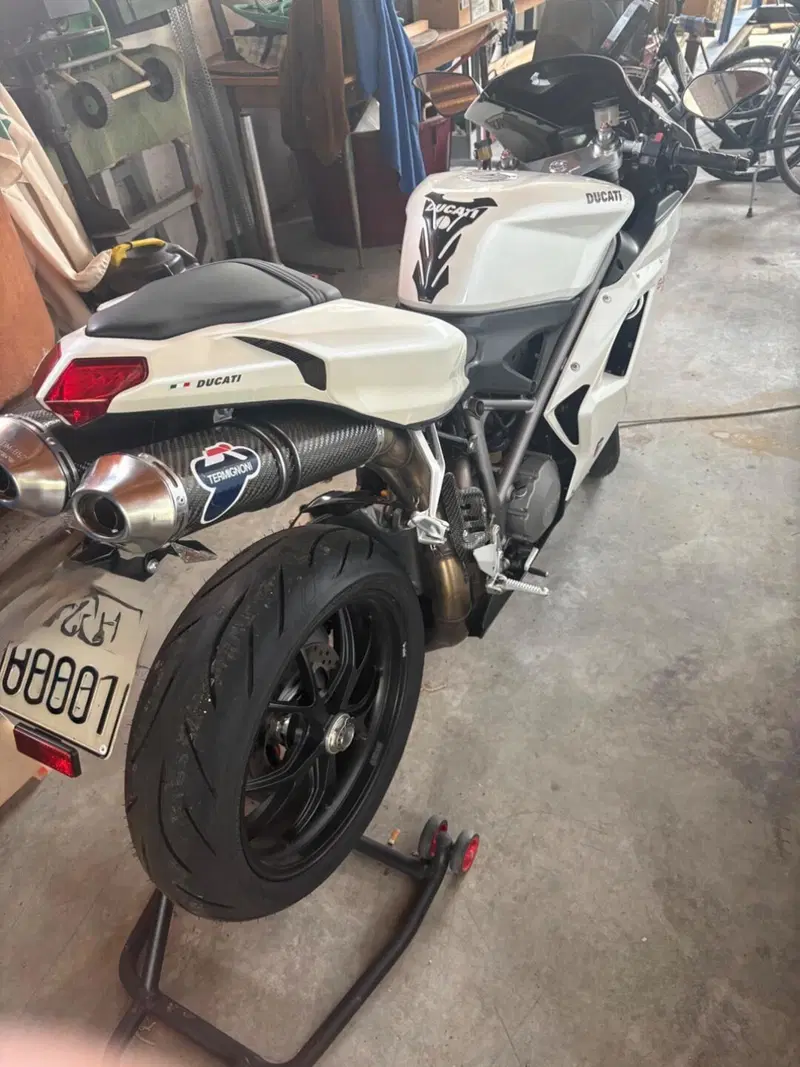 Ducati 848 (2007 - 13) (4)