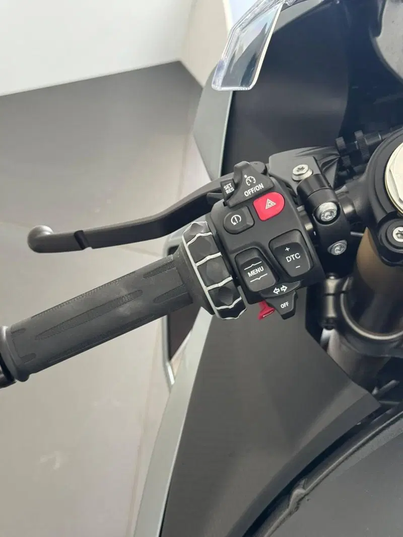 Bmw S 1000 RR (2025 - 26) (6)
